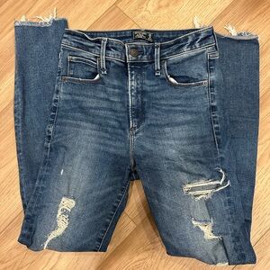 Abercrombie & Fitch Simone high rise ankle jeans size 25 / 0
